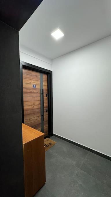 Peace And Love Luxury Apartment In Center, New Bazaar 2 Tirana Exterior foto